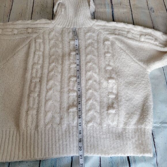 A New Day Ladies White Cable  Knit Pullover Oversized Turtleneck Sweater,  sz XL - Picture 12 of 13